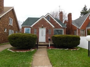 Building Photo - 12019 Nashville St