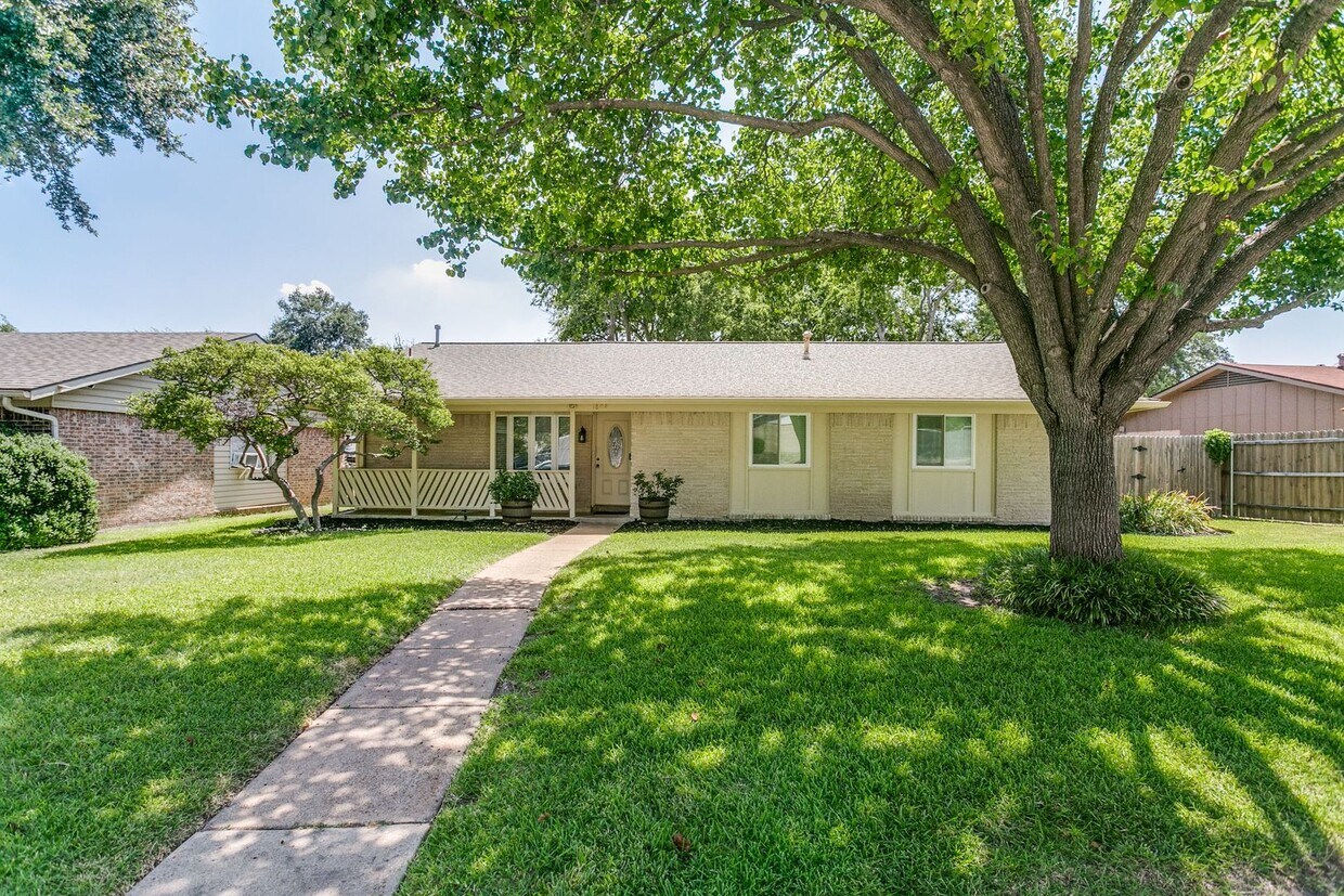 Photo - 1808 Ridgewood Dr.-