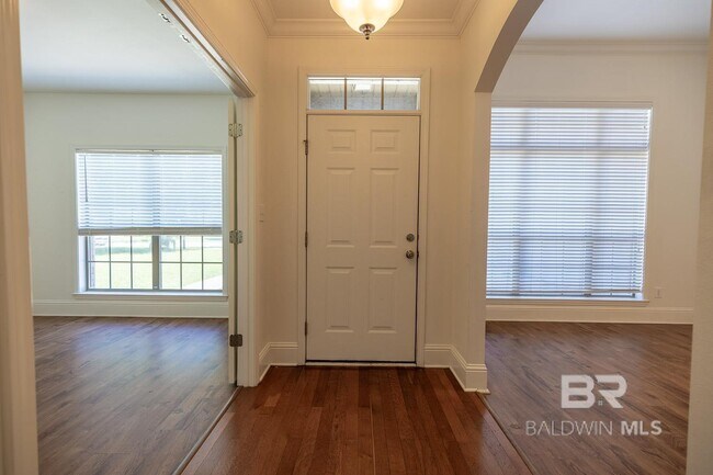 Building Photo - 101 Normandy St