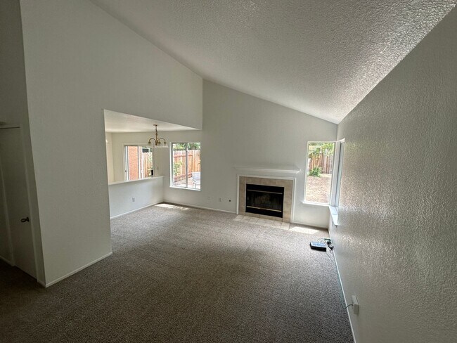 Building Photo - 2662 Tyler Way