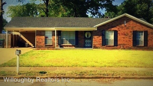 Building Photo - 3409 Clearbrook St