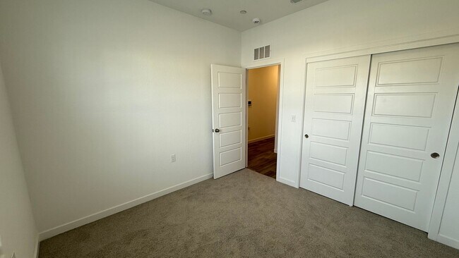 Building Photo - 3-Bedroom, 2-Bath Home in Riverstone