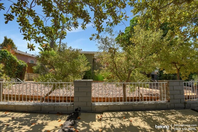 Foto del edificio - 11386 Tenino Ave