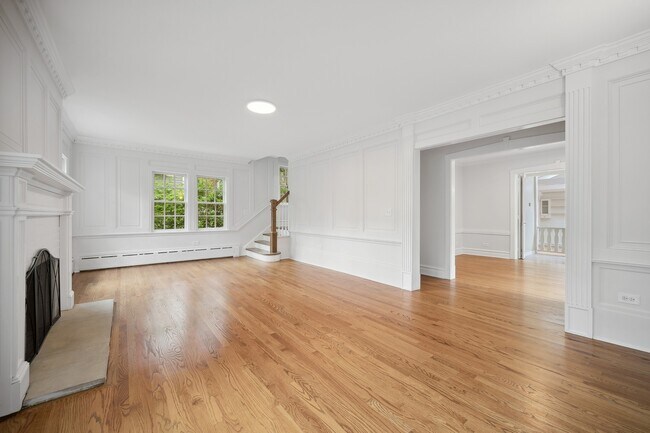 Foto del edificio - 521 Woodlawn Ave