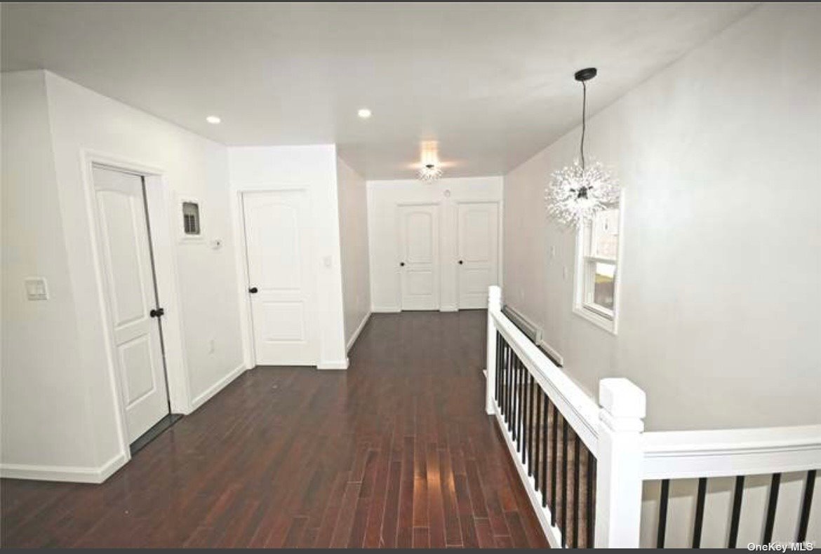 Building Photo - 122-29 Nellis St
