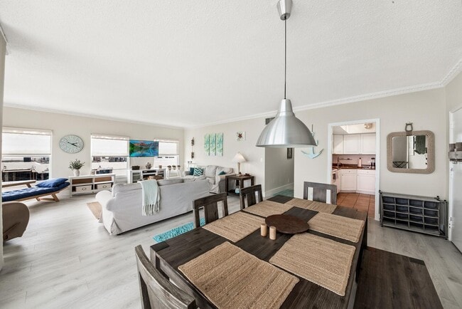Foto del edificio - 3230 S Ocean Blvd