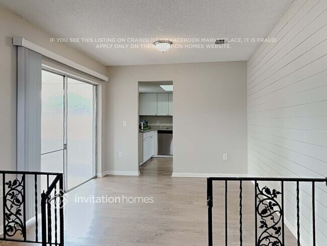 Building Photo - 611 Palomas Ave