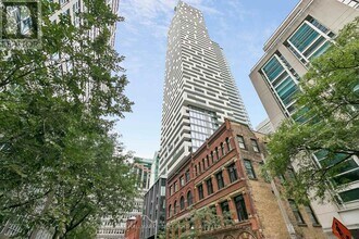 Building Photo - 20 Lombard St