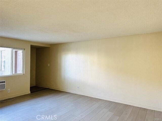 Foto del edificio - 4830 Canoga St