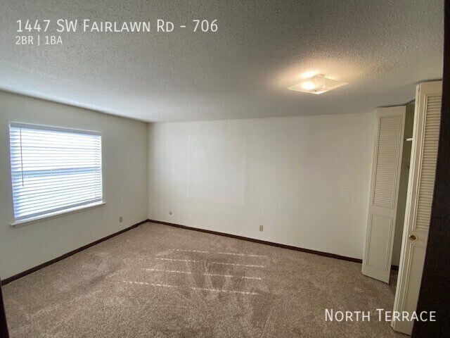 Building Photo - 1447 SW Fairlawn Rd