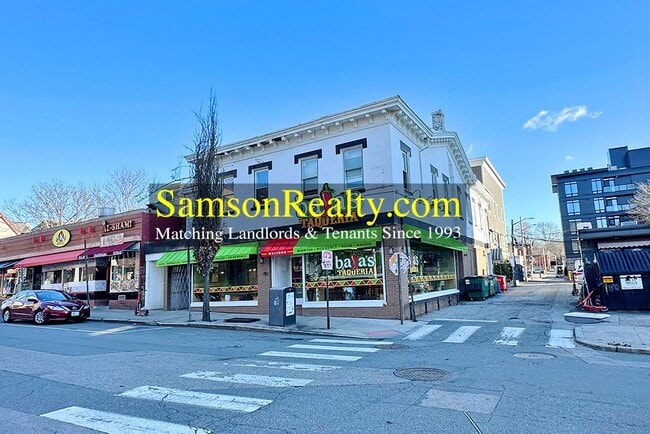 Building Photo - 223 Thayer St