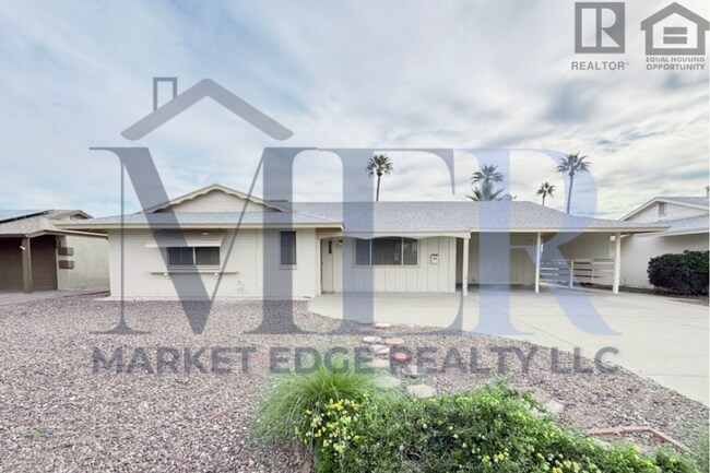 Foto del edificio - 2Bed/2Bath House in Sun City on Golf Course! Ready for Immediate Move-In!