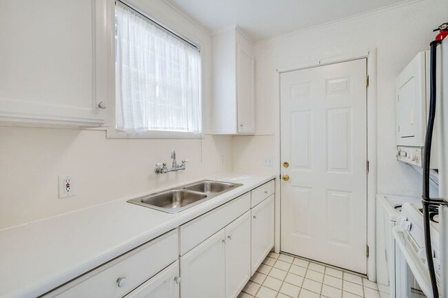 Foto del edificio - Personal in Unit Washer/Dryer - Downtown P...