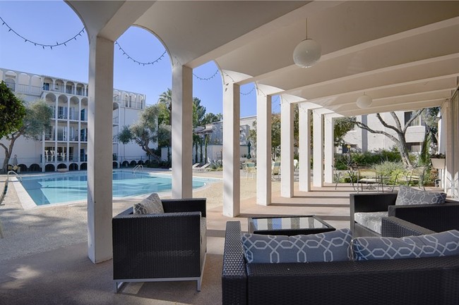 Building Photo - 6502 N Central Ave