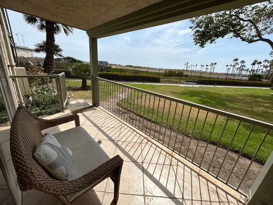Primary Photo - Beautiful Ocean Front Condo