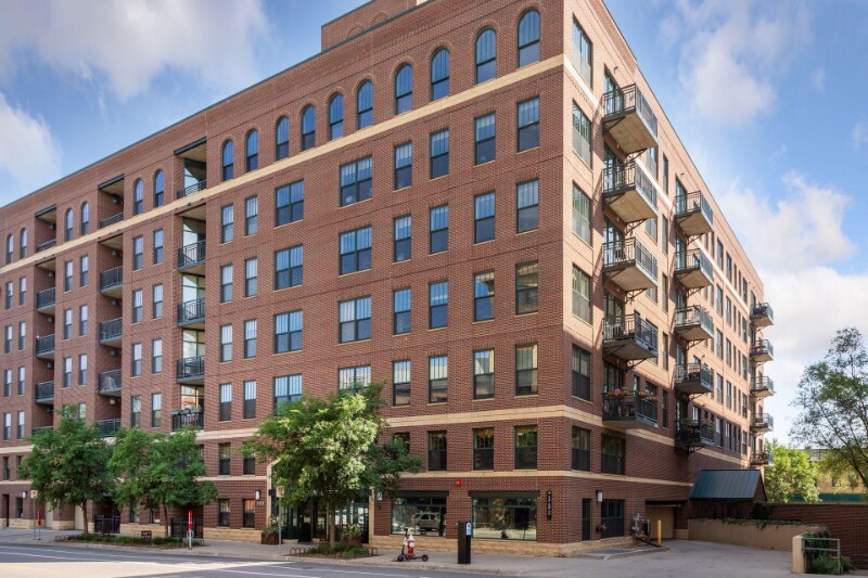 Foto principal - 408 N 1st St