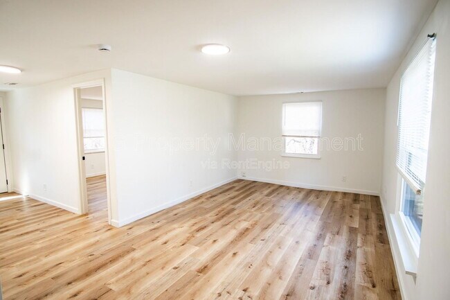 Foto del edificio - 3715 Sisk Rd NW