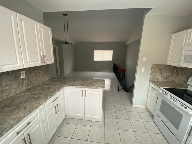 Building Photo - 6370 W 27 Court