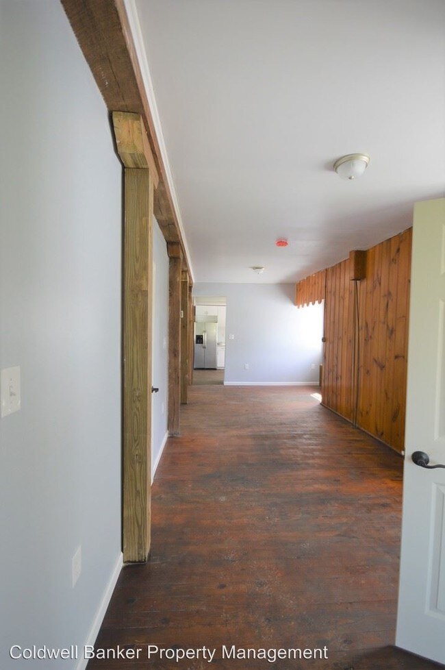 Building Photo - 2660 Stonewall Jackson Hwy