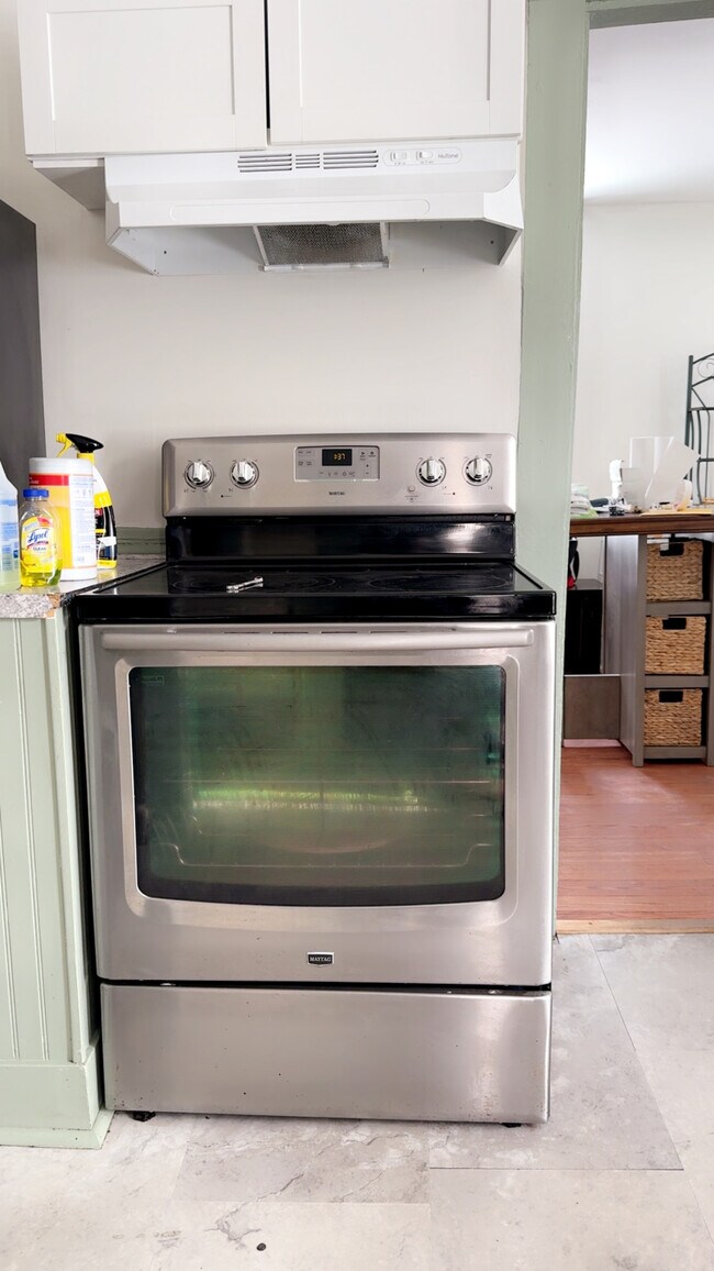 Foto del edificio - 78 Webster Ave