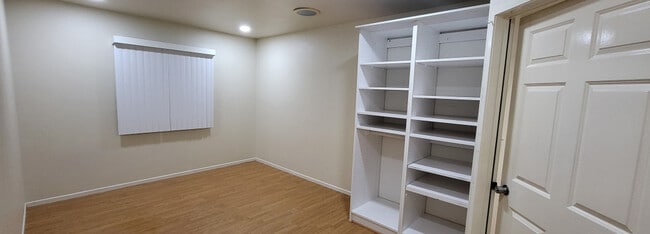 Foto del edificio - 1620 W Gardena Blvd