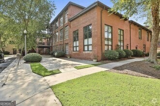 Building Photo - 301 Bradley St