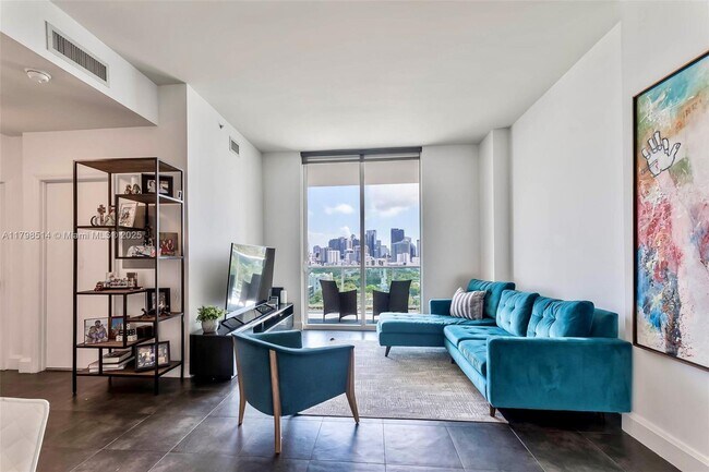 Foto del edificio - 2525 SW 3rd Ave