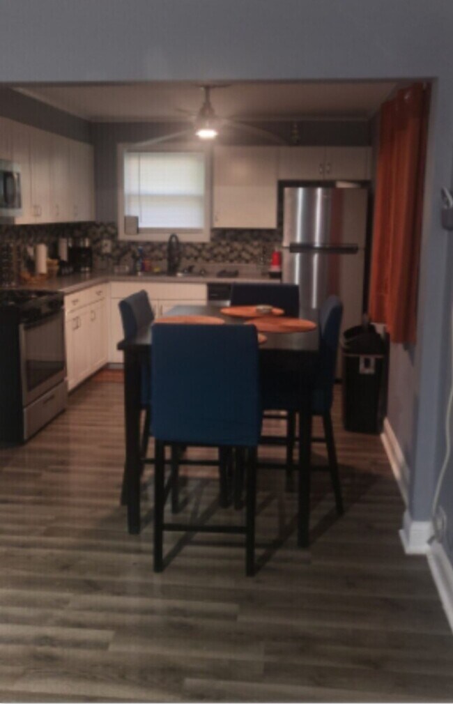 Foto del edificio - 318 Minocqua St