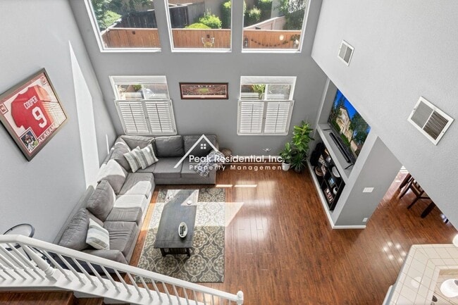 Building Photo - Wonderful 3bd/2.5ba Folsom Home-Gated Comm...
