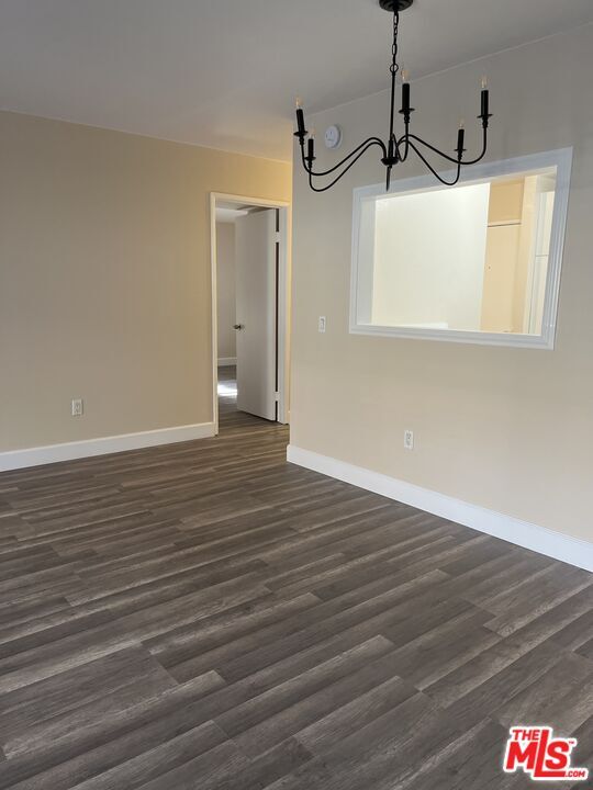 Foto del edificio - 18350 Hatteras St