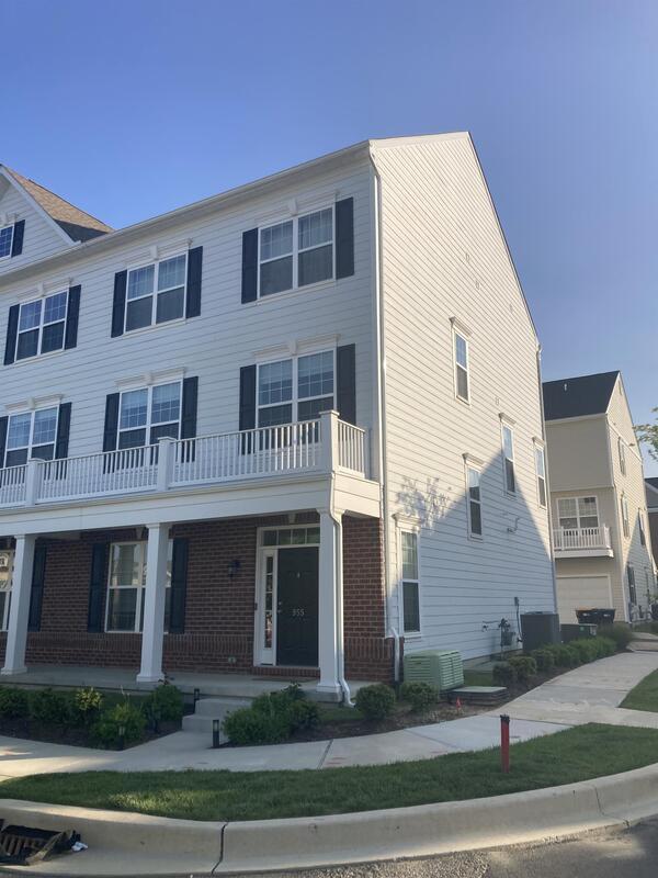 Photo - 955 Manor Ave N House