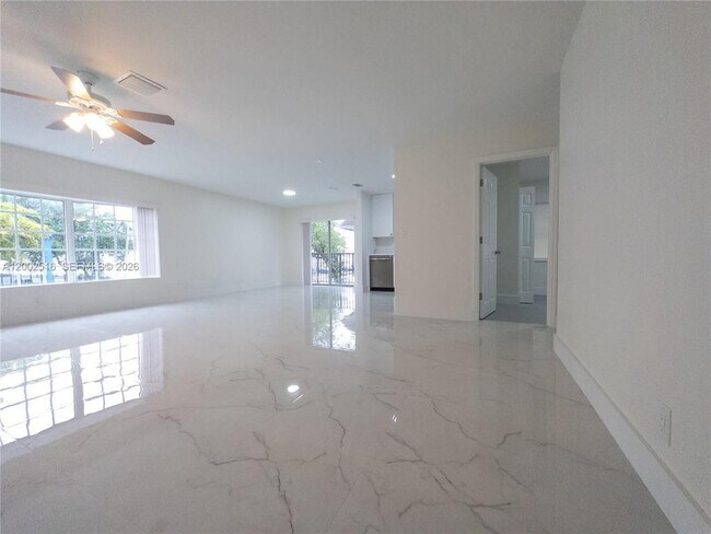 Foto del edificio - 5400 NW 18th St