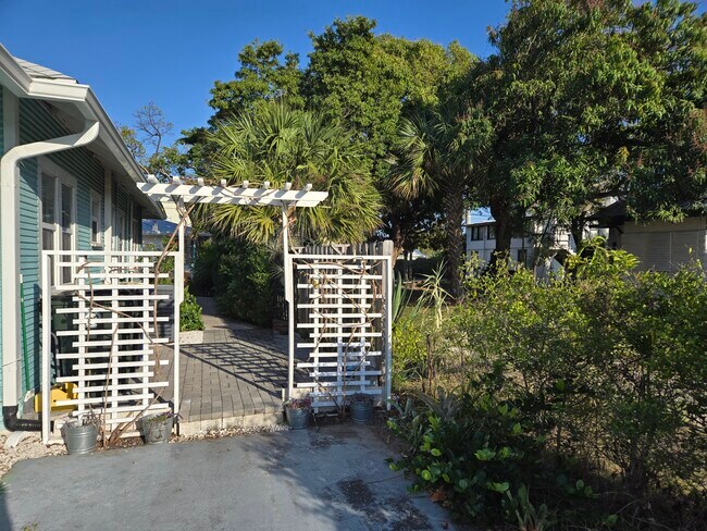 Foto del edificio - 410 N Federal Hwy