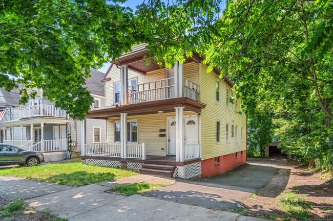 Building Photo - 28-30 Farnham Ave