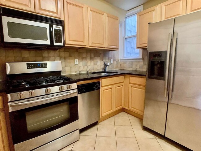 Foto del edificio - 3481 John F. Kennedy Blvd