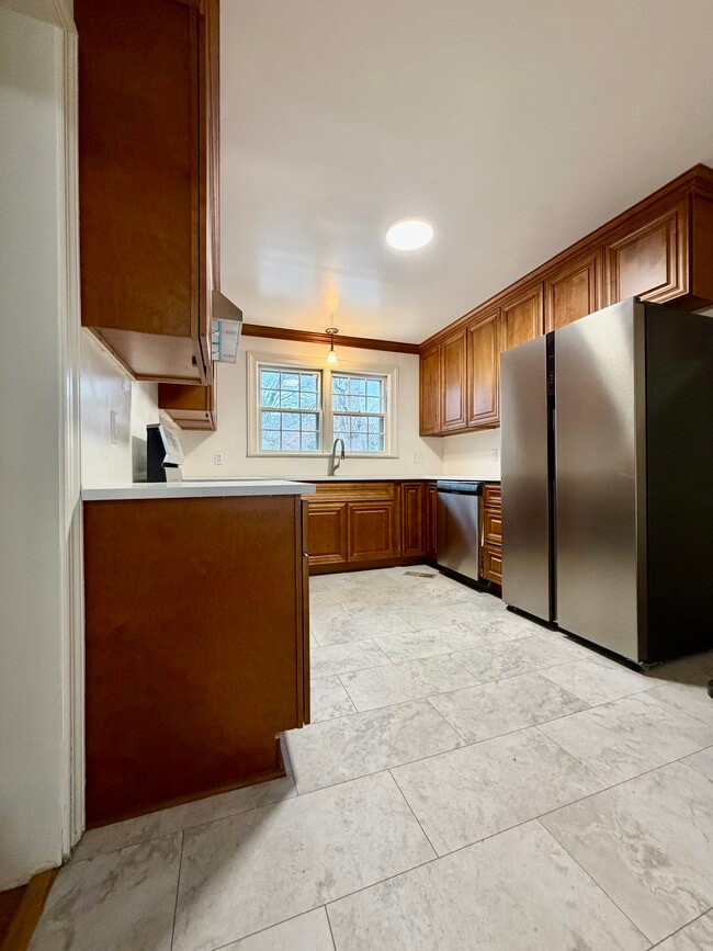 Building Photo - 134 Hull St