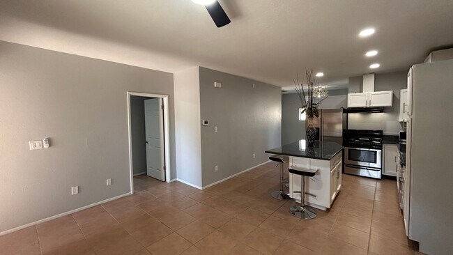 Foto del edificio - 1337 W Orangeburg Ave