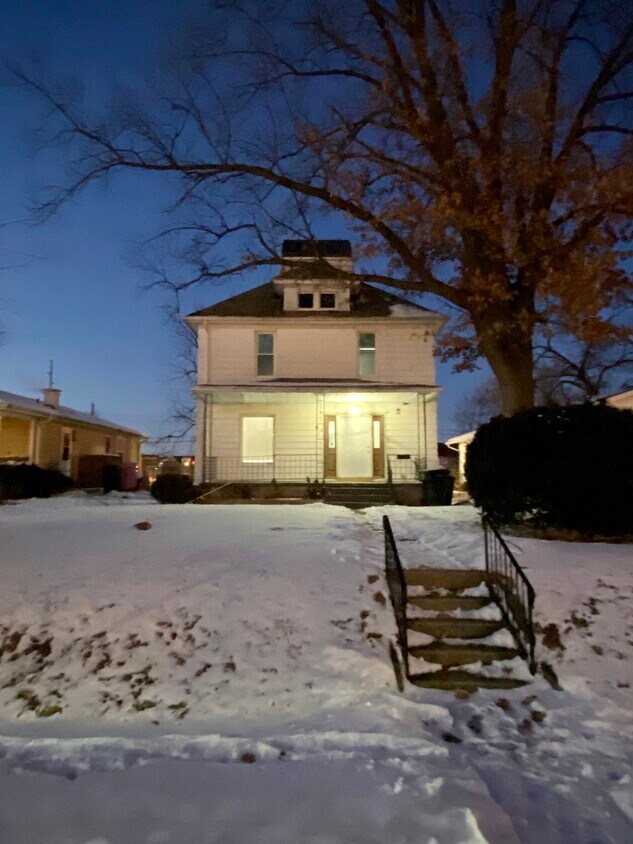 1129 Campeau St, South Bend, IN 46617 House for Rent in South Bend