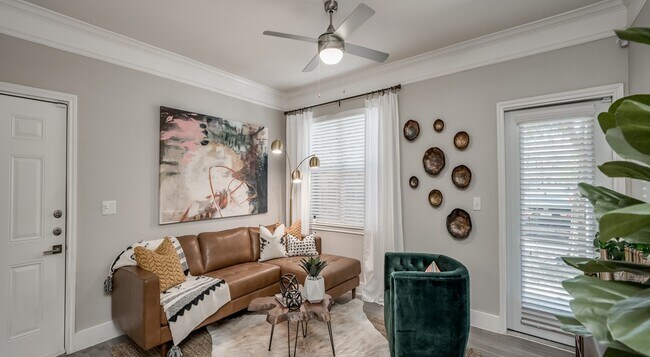 Building Photo - 529 Barker-Clodine Road Unit 17104