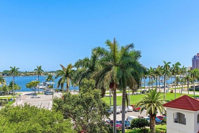 Photo - 255 Evernia St Apartment