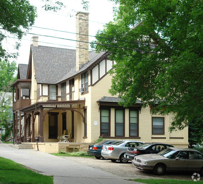 Building Photo - Washington Street Apartment Homes