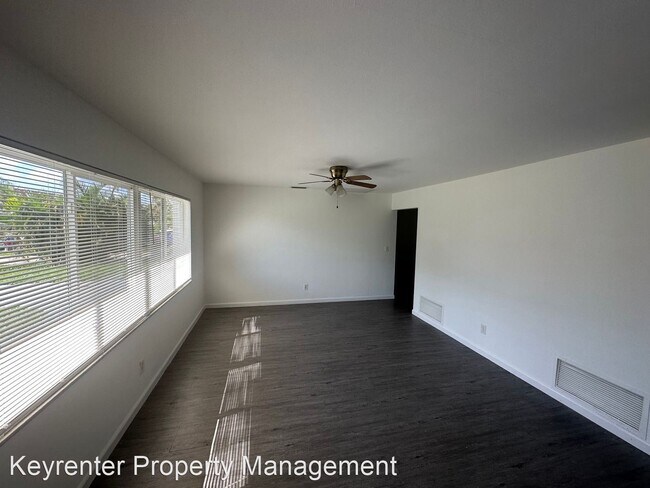 Foto del edificio - 3 br, 2 bath House - 4915 Vincennes Street