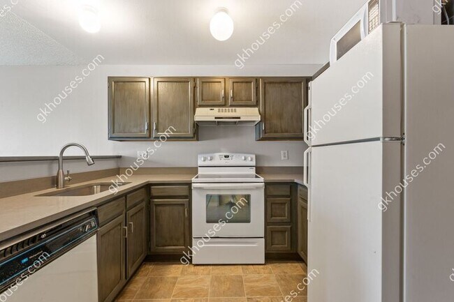 Building Photo - 4521 S Crystal Way