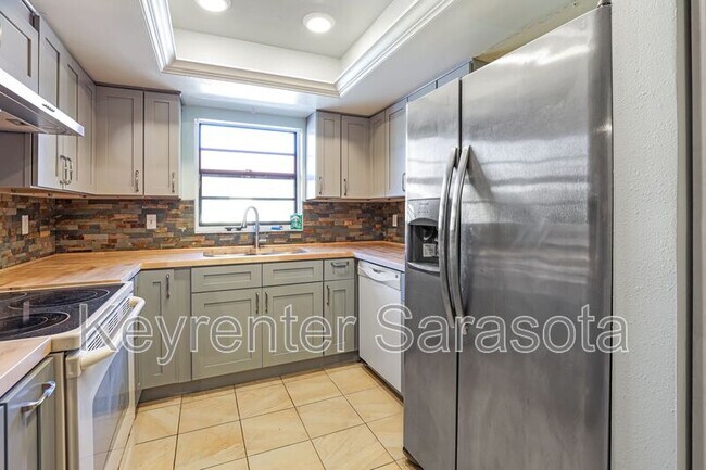 Foto del edificio - 1403 56th St W