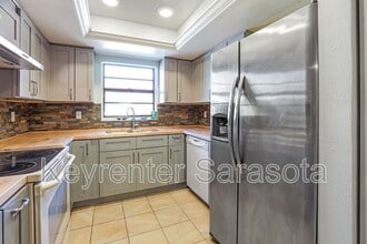 Building Photo - 1403 56th St W