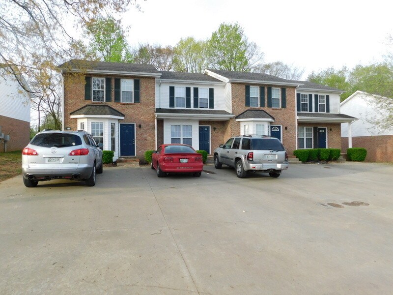 Primary Photo - 1122 Plymouth Rd