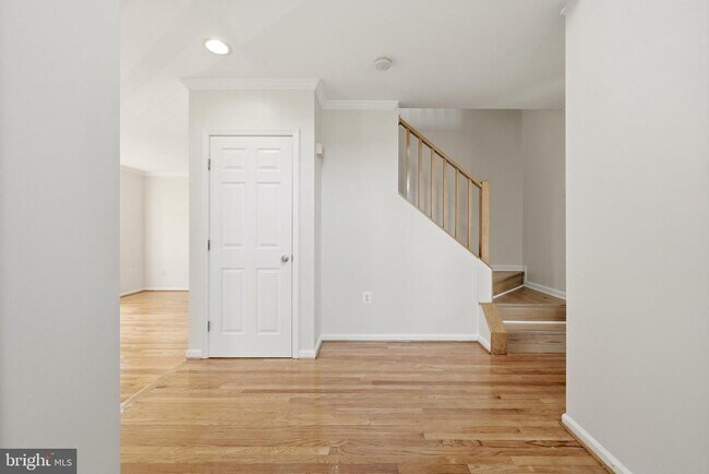 Foto del edificio - 45805 Marlane Terrace