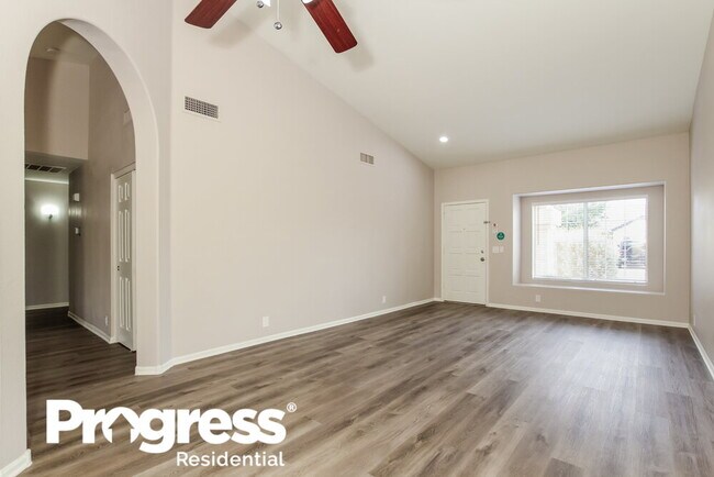 Building Photo - 10249 W Orange Dr