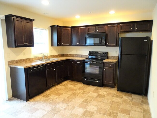 Building Photo - 245 Clay School Rd