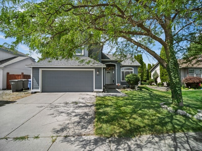 Foto del edificio - 4bedroom/3bath w/Garage/washer/dryer/fence...
